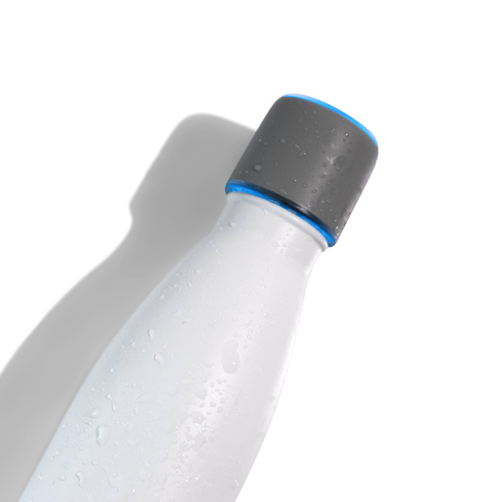 Water.io smart cap lighting up blue and activating the dual sensor